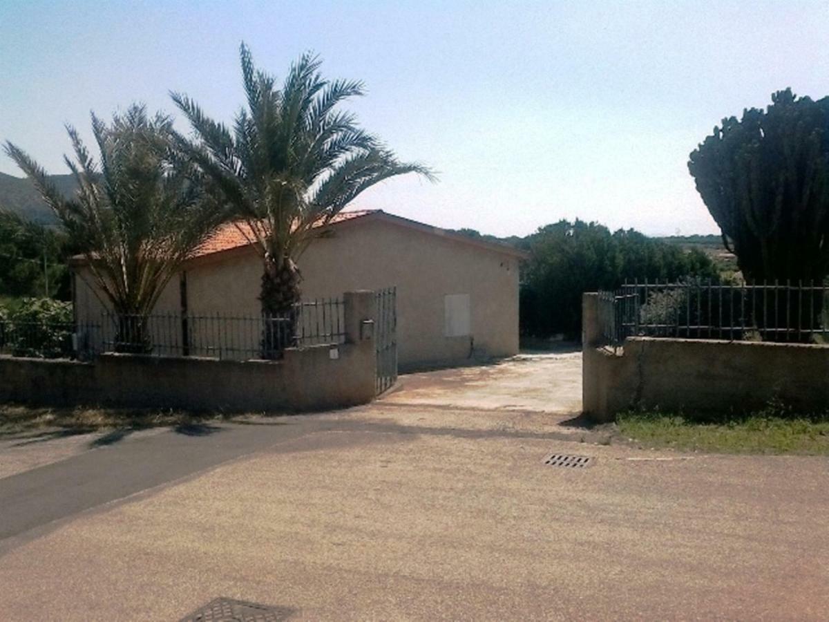 ポルト・コンテ Privacy & Relax In Sardegna Bed & Breakfast エクステリア 写真