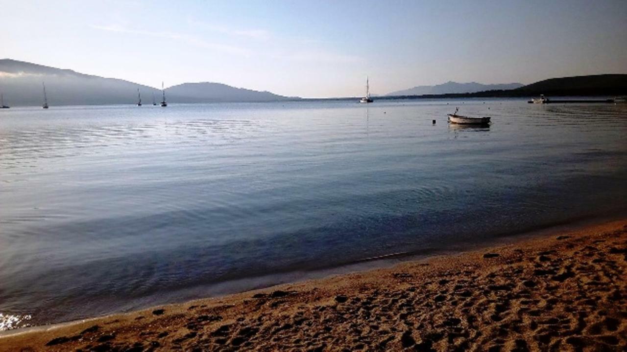 ポルト・コンテ Privacy & Relax In Sardegna Bed & Breakfast エクステリア 写真